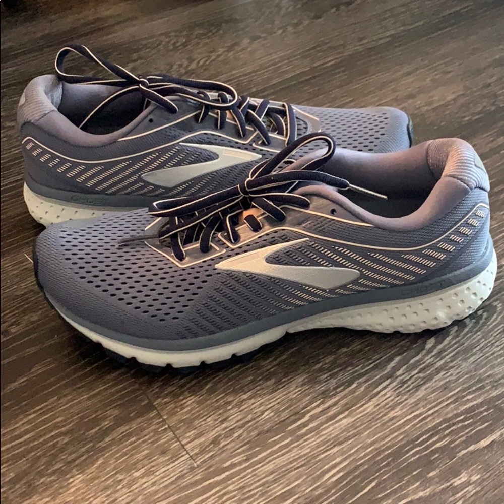 Brooks Ghost 12